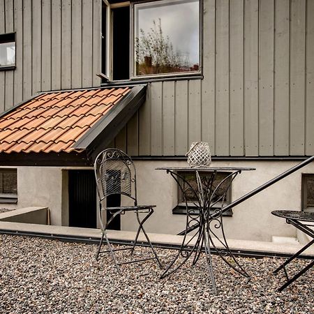 פורבו Vivante Basement Accommodation מראה חיצוני תמונה